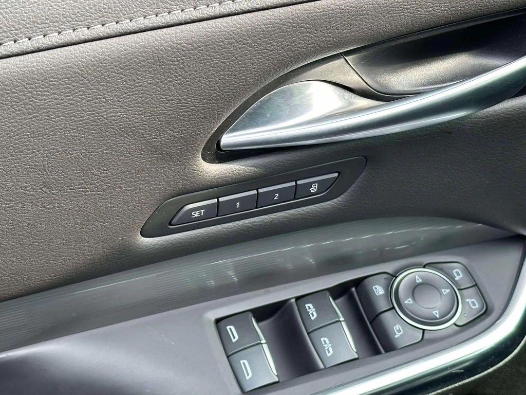 used 2024 Cadillac XT4 car, priced at $28,998