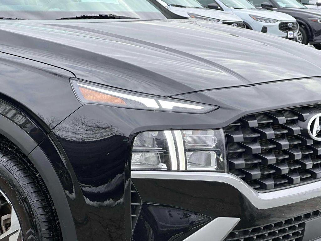 used 2023 Hyundai Santa Fe car, priced at $18,998