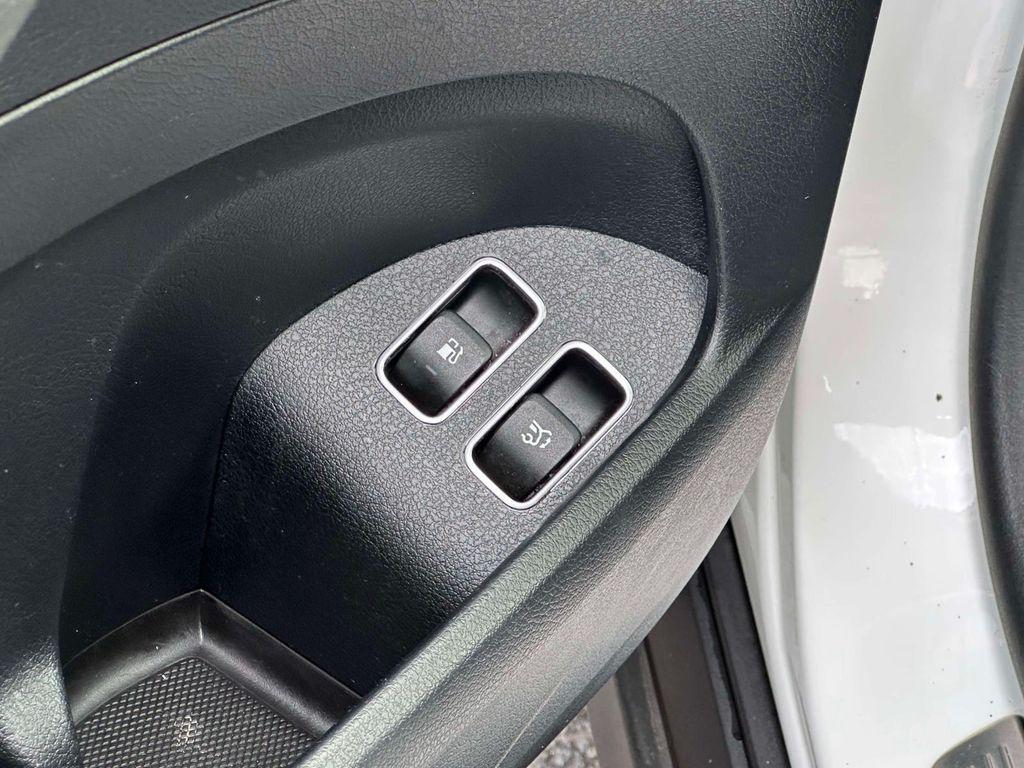 used 2024 Mercedes-Benz GLE 450 Plug-In Hybrid car, priced at $45,998