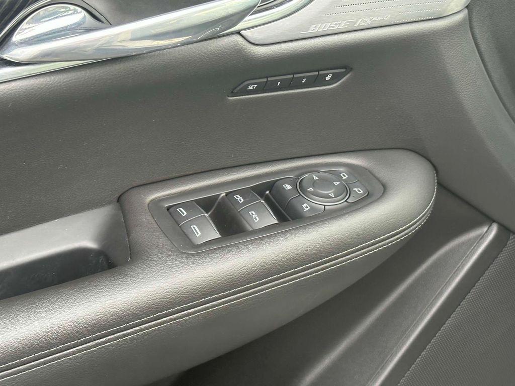 used 2022 Cadillac XT6 car, priced at $30,398