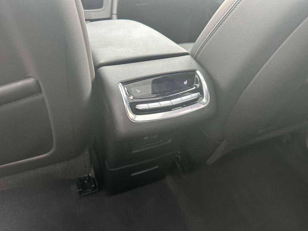 used 2022 Cadillac XT6 car, priced at $30,398