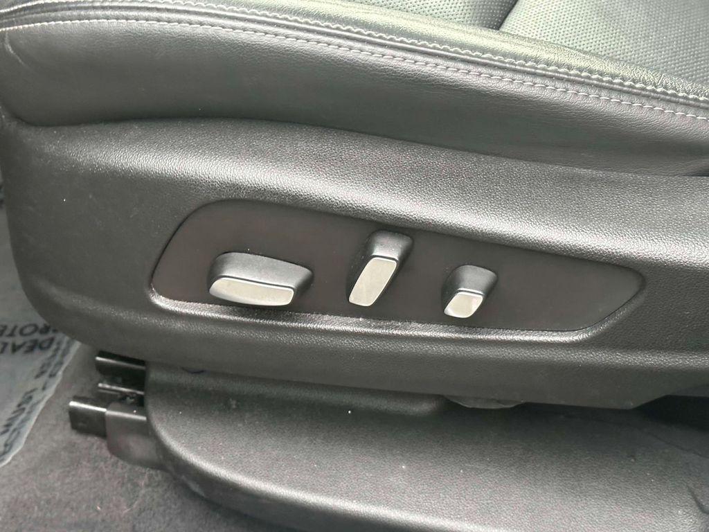 used 2022 Cadillac XT6 car, priced at $30,398