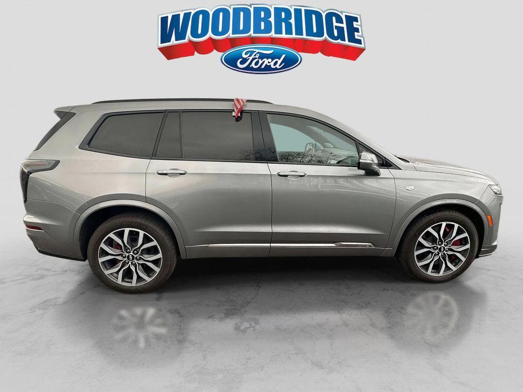 used 2024 Cadillac XT6 car, priced at $38,998