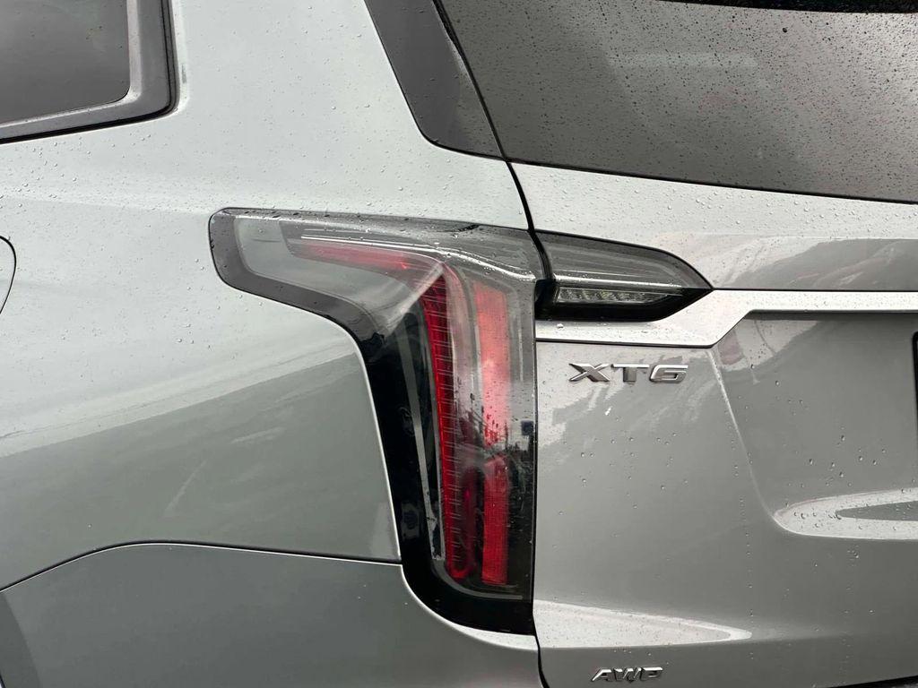 used 2024 Cadillac XT6 car, priced at $38,998