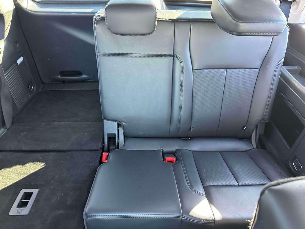 used 2023 Ford Expedition car, priced at $43,898