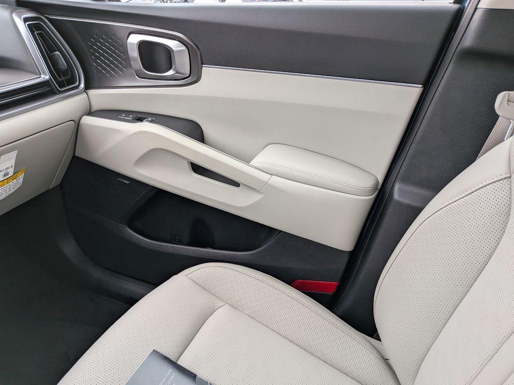 new 2026 Kia Sorento Plug-In Hybrid car, priced at $48,572