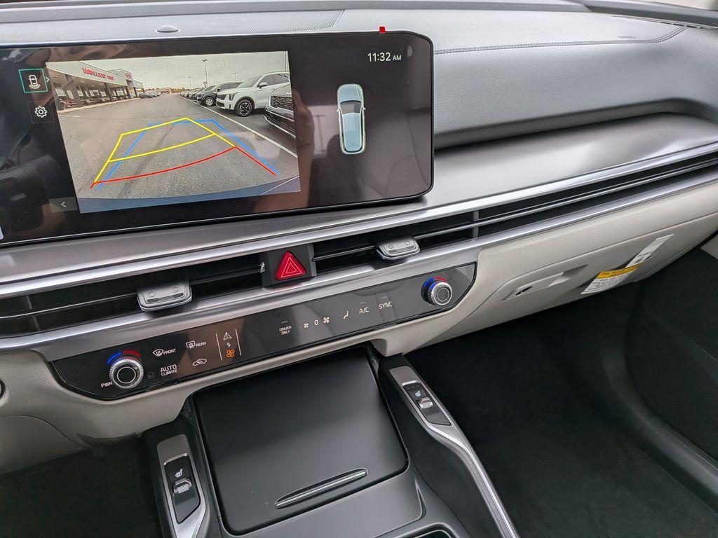 new 2026 Kia Sorento Plug-In Hybrid car, priced at $48,572