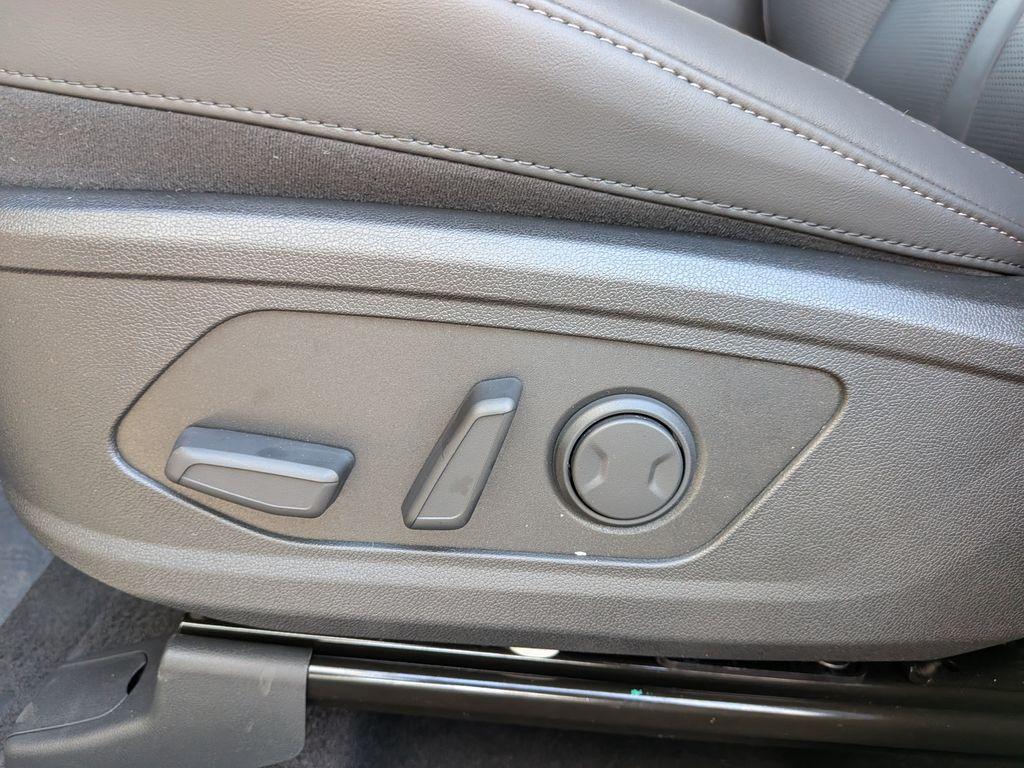 new 2026 Kia Sorento car, priced at $37,722