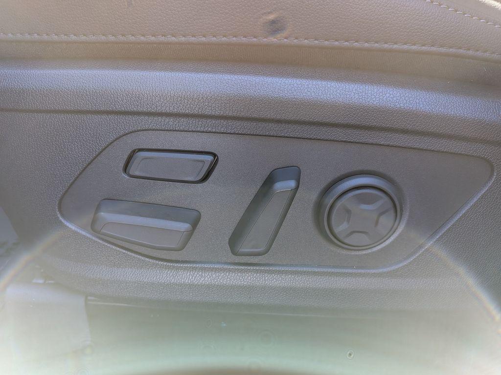 new 2026 Kia Sorento car, priced at $44,956