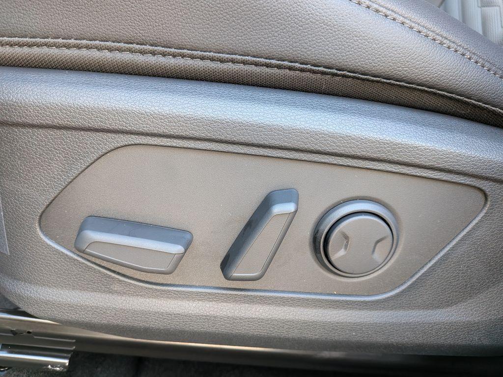 new 2026 Kia Sportage Hybrid car, priced at $35,655