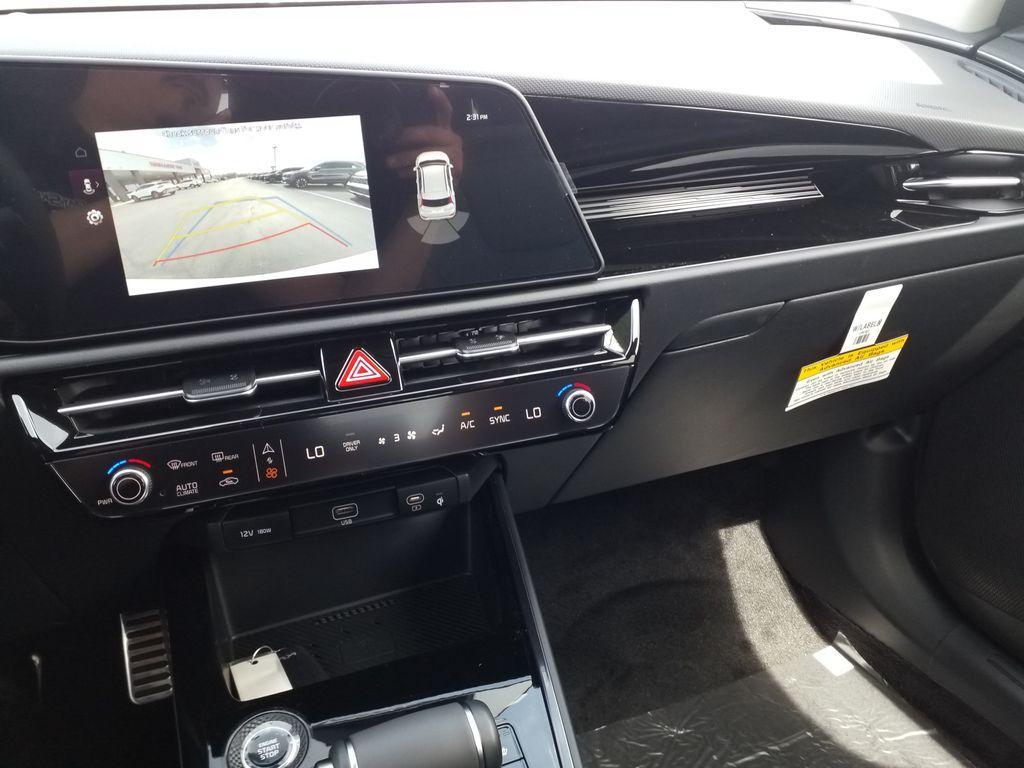 new 2025 Kia Niro car, priced at $30,821