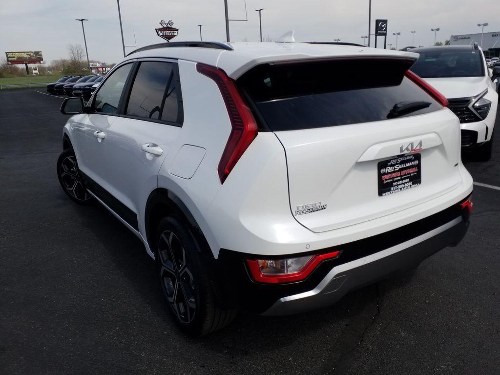 new 2025 Kia Niro car, priced at $30,821