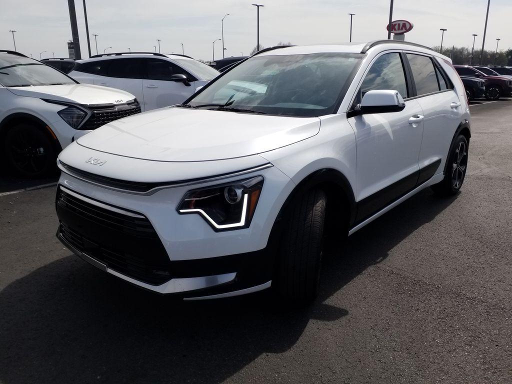 new 2025 Kia Niro car, priced at $30,821