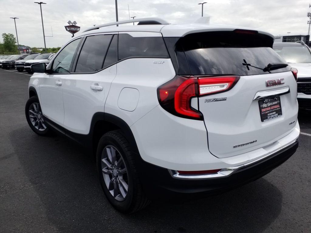 used 2024 GMC Terrain car, priced at $21,697