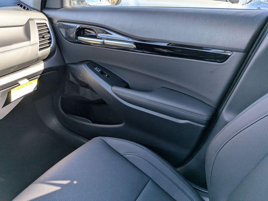 new 2026 Kia Seltos car, priced at $28,097