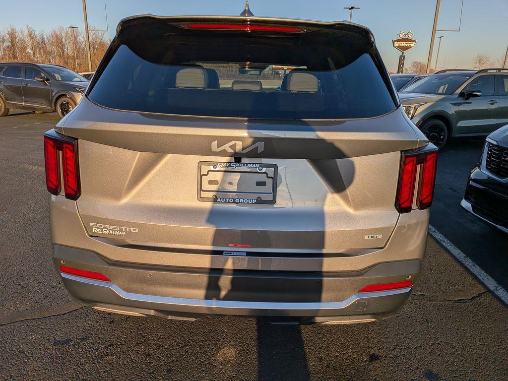new 2026 Kia Sorento Hybrid car, priced at $38,543