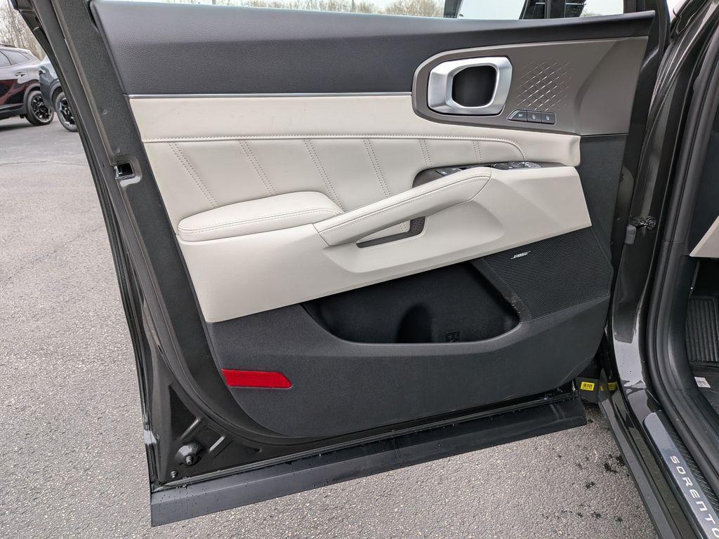 new 2026 Kia Sorento Hybrid car, priced at $44,443