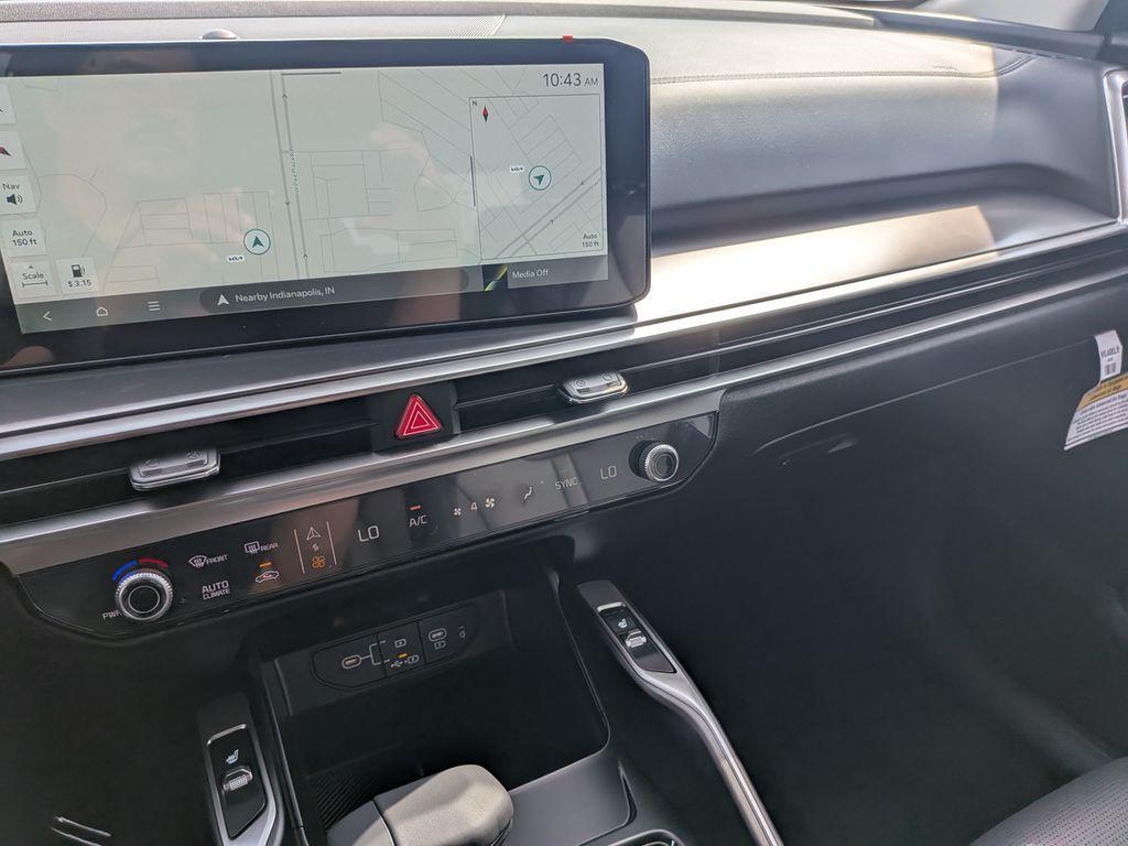 new 2025 Kia Sorento car, priced at $36,305