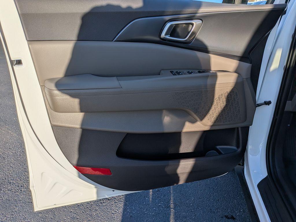 new 2026 Kia Carnival car, priced at $40,265