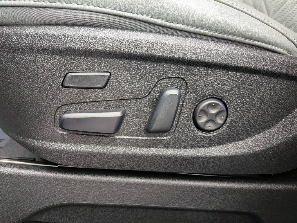 used 2023 Kia Telluride car, priced at $40,490