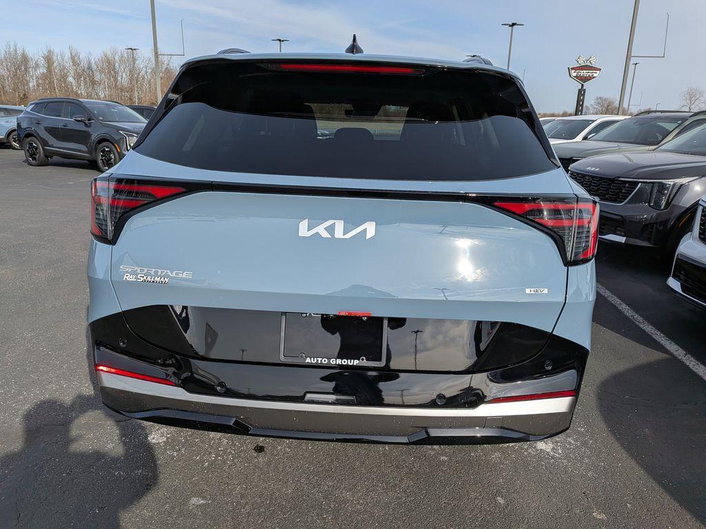 new 2026 Kia Sportage Hybrid car, priced at $40,555