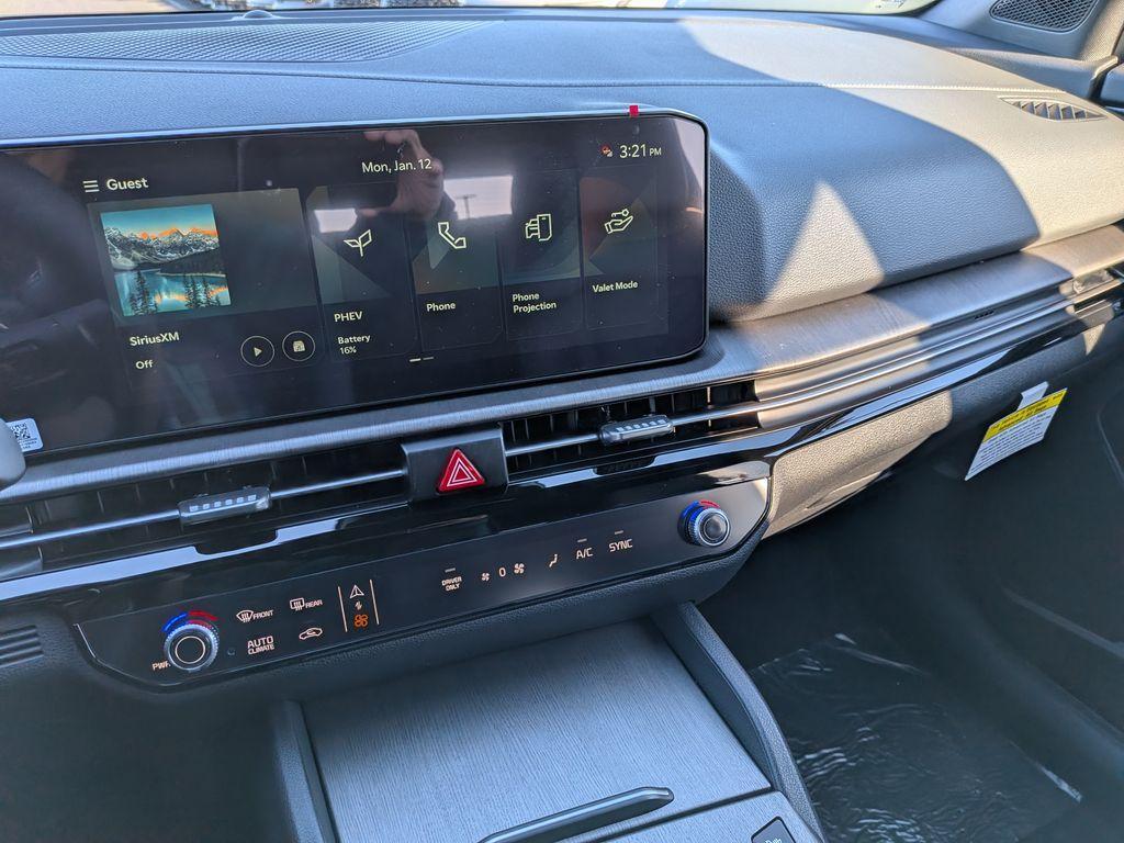 new 2026 Kia Sportage Plug-In Hybrid car, priced at $39,012