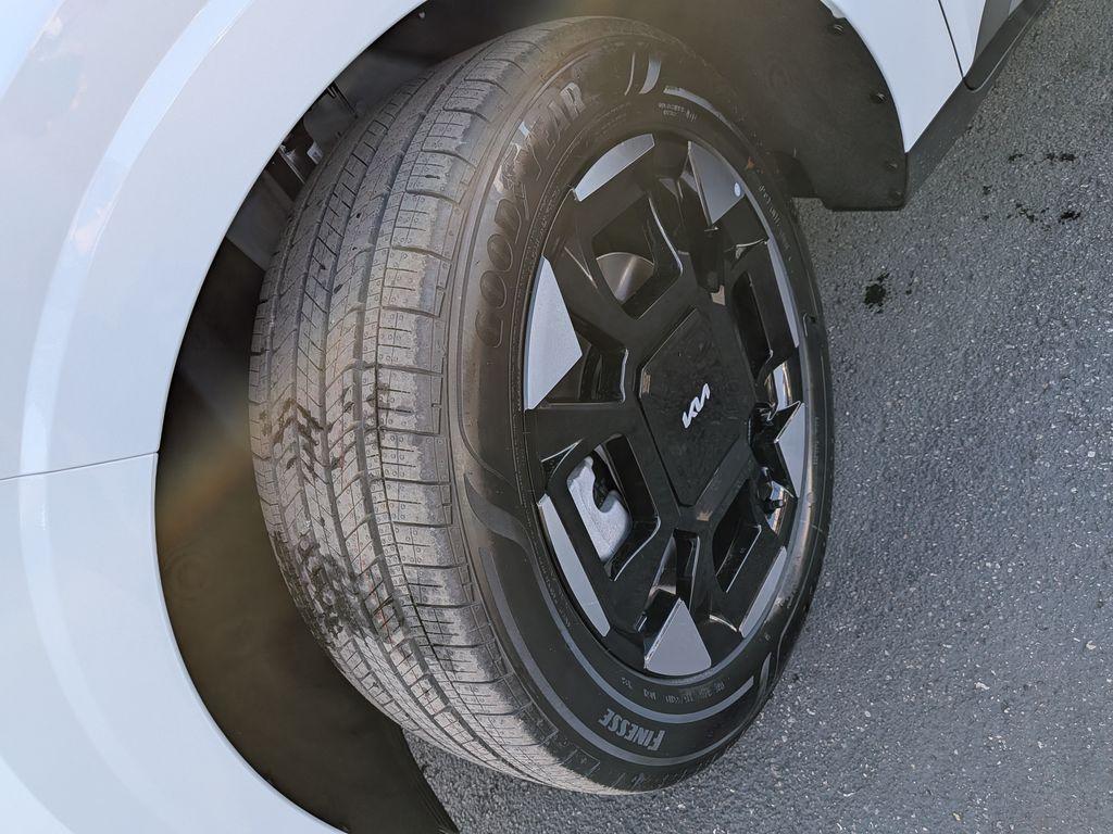 new 2026 Kia Carnival car, priced at $41,174