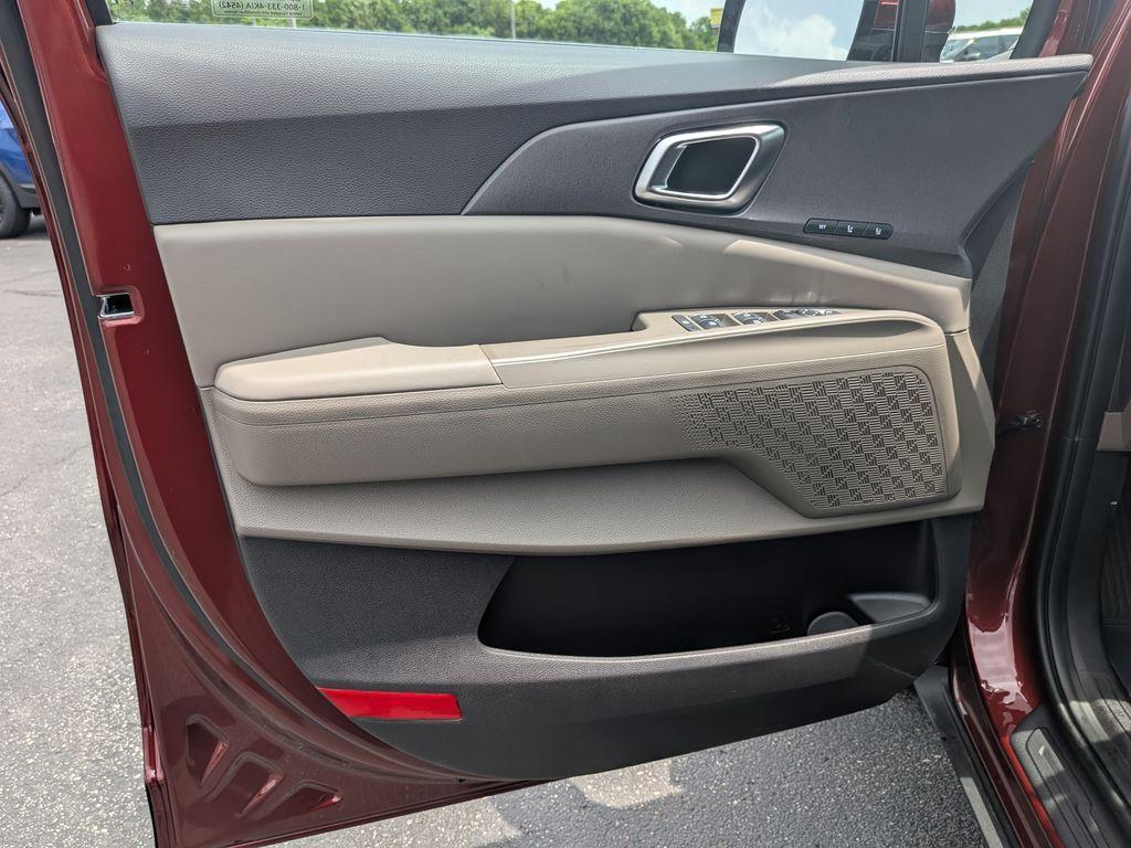 new 2026 Kia Carnival Hybrid car, priced at $43,008