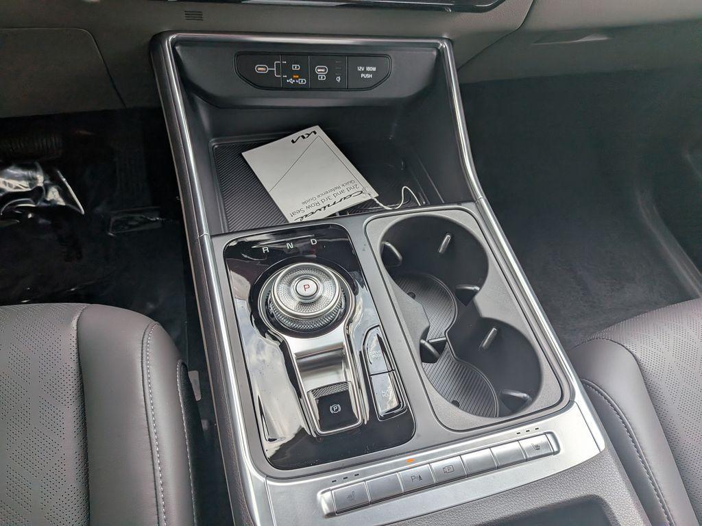 new 2026 Kia Carnival Hybrid car, priced at $43,008