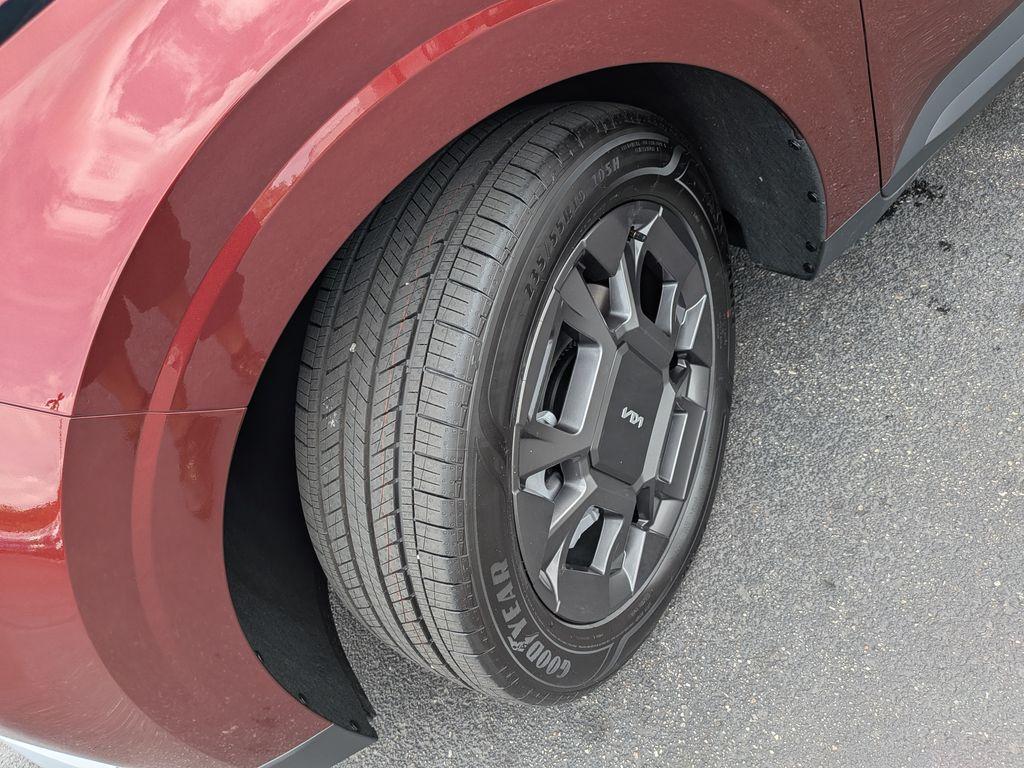 new 2026 Kia Carnival Hybrid car, priced at $43,008