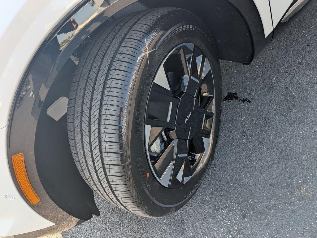 new 2026 Kia Sportage Hybrid car, priced at $39,686