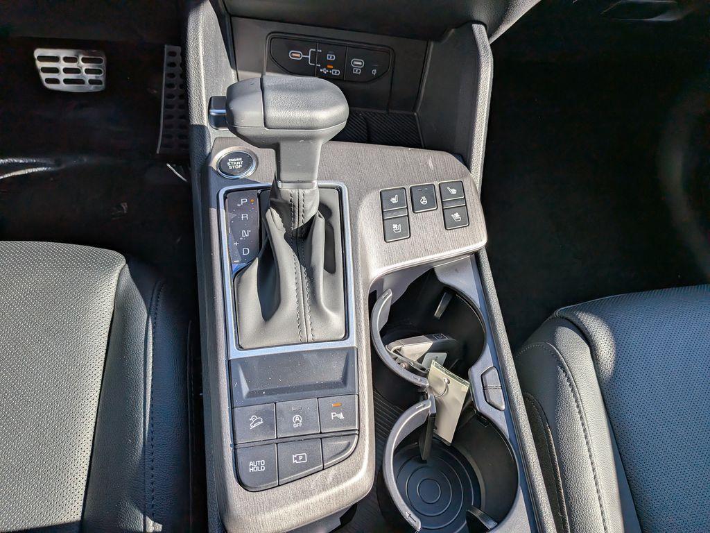 new 2026 Kia Sportage car, priced at $38,190