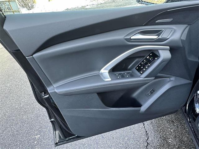 new 2025 Audi Q5 car, priced at $59,980