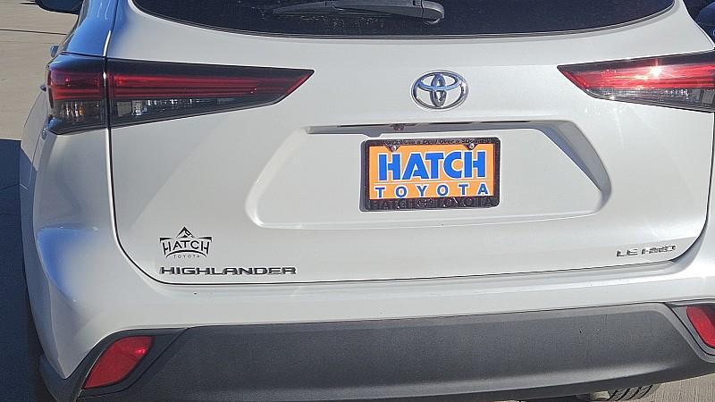 used 2023 Toyota Highlander car, priced at $31,999