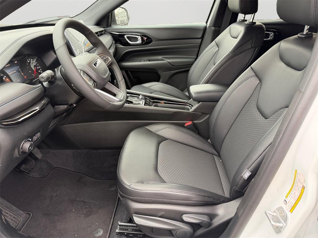 new 2026 Jeep Compass car, priced at $31,985