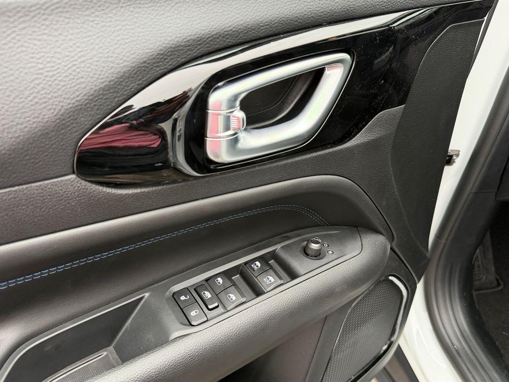 new 2026 Jeep Compass car, priced at $29,500