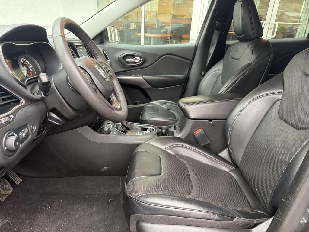 used 2022 Jeep Cherokee car, priced at $21,300