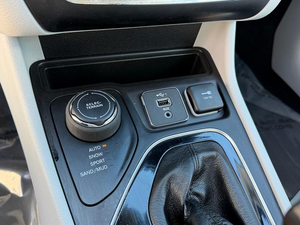 used 2022 Jeep Cherokee car, priced at $21,800