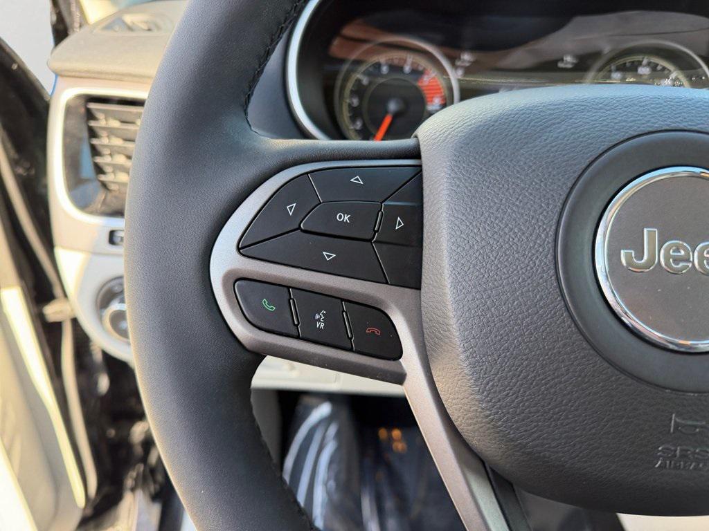 used 2022 Jeep Cherokee car, priced at $21,800