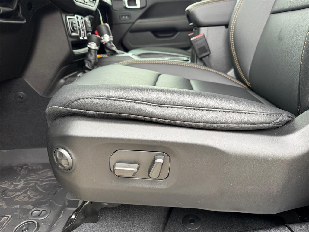 new 2026 Jeep Wrangler car, priced at $54,460