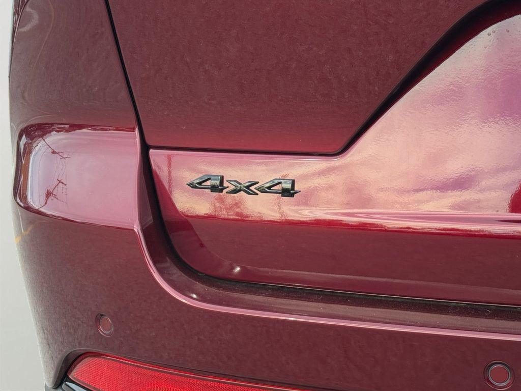 new 2025 Jeep Grand Cherokee car, priced at $46,000