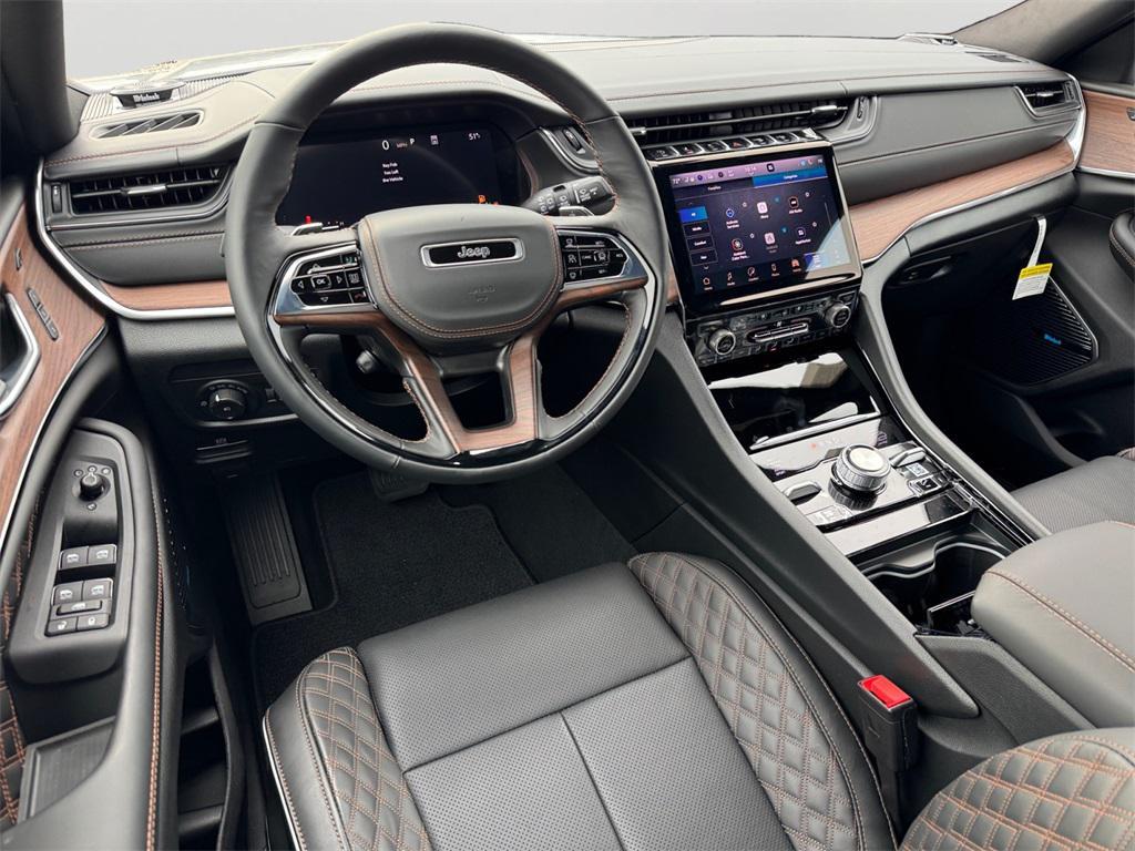 new 2025 Jeep Grand Cherokee L car, priced at $66,385