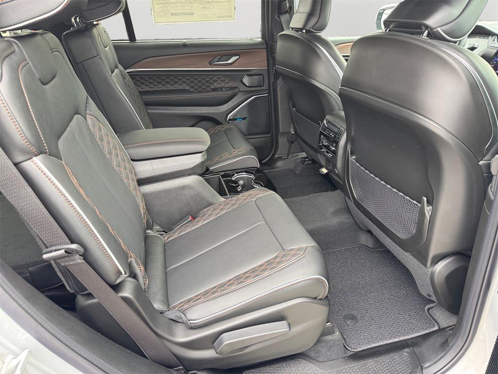 new 2025 Jeep Grand Cherokee L car, priced at $66,385