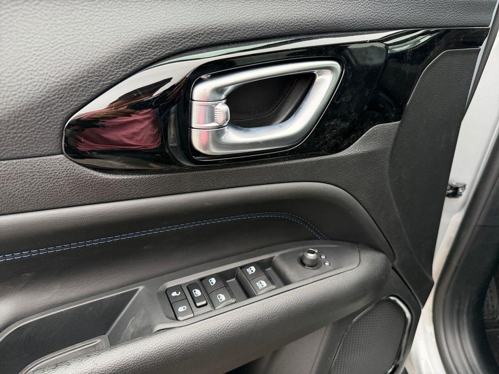 new 2026 Jeep Compass car, priced at $33,800