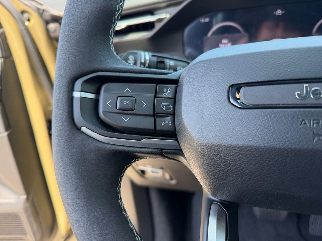 new 2026 Jeep Cherokee car, priced at $45,085