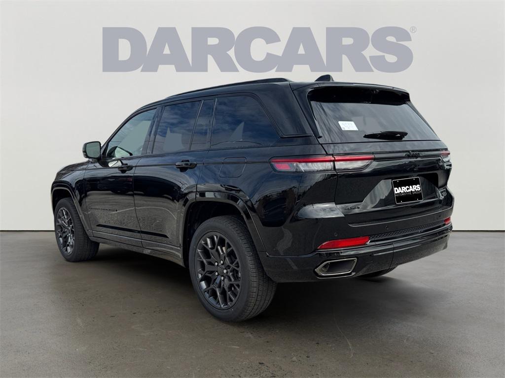new 2025 Jeep Grand Cherokee car, priced at $65,000