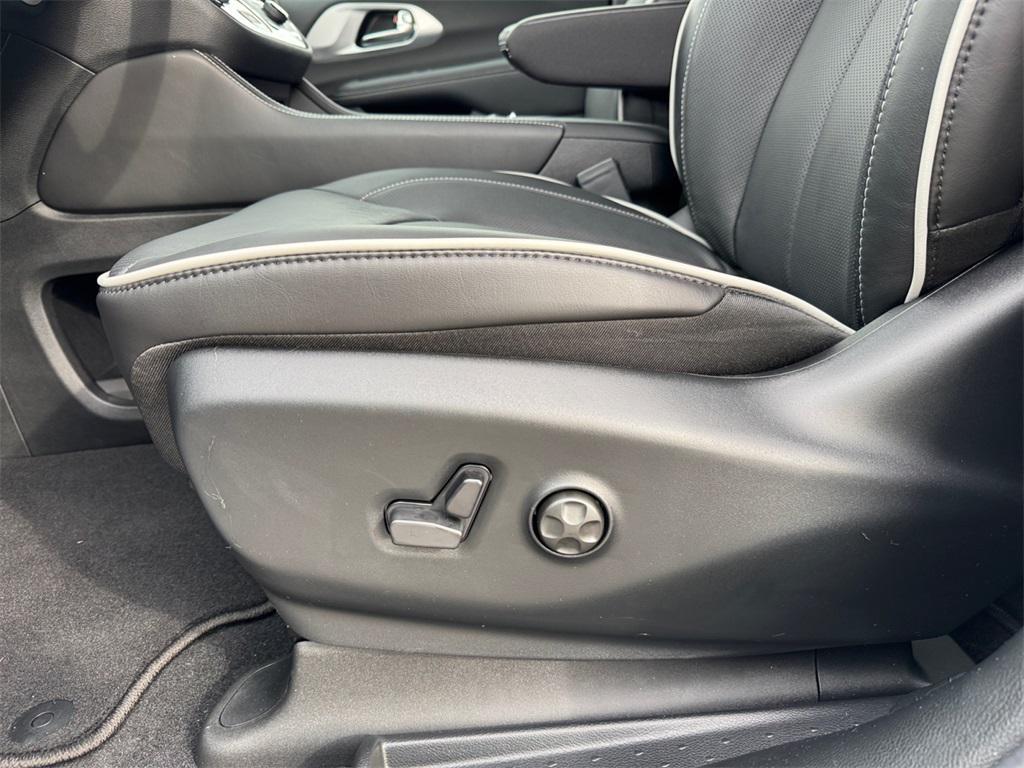 new 2026 Chrysler Pacifica car, priced at $52,000