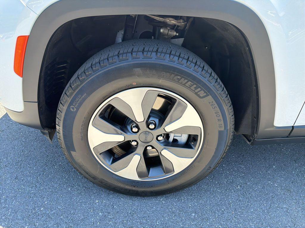 used 2022 Jeep Grand Cherokee 4xe car, priced at $28,688
