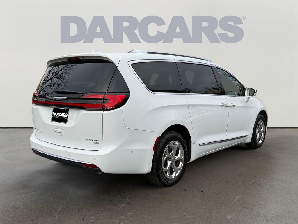 used 2021 Chrysler Pacifica car, priced at $28,800