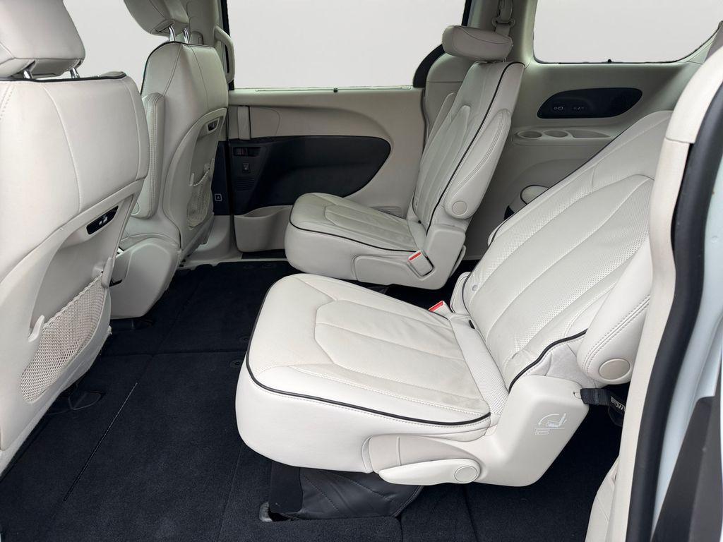 used 2021 Chrysler Pacifica car, priced at $28,800